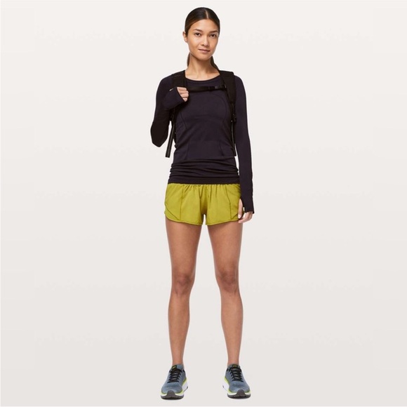 Lululemon Hotty Hot Shorts 8 in Golden Lime - Picture 1 of 8
